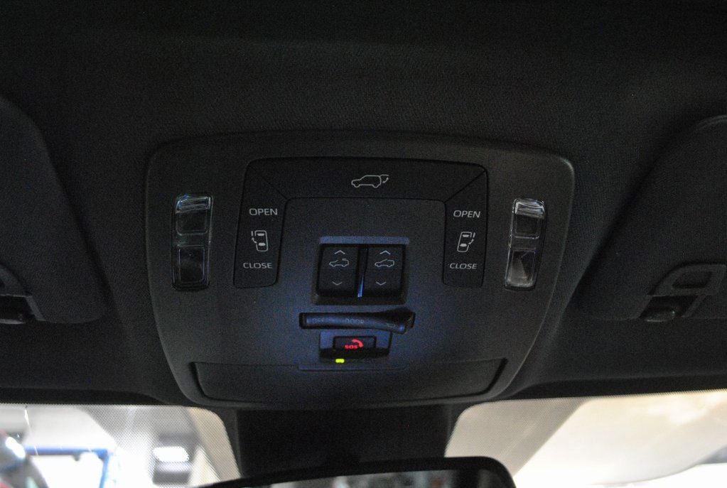 2023 Toyota Sienna XLE 7 Passenger Plus Package FWD