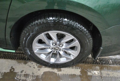 2023 Toyota Sienna XLE 7 Passenger Plus Package FWD