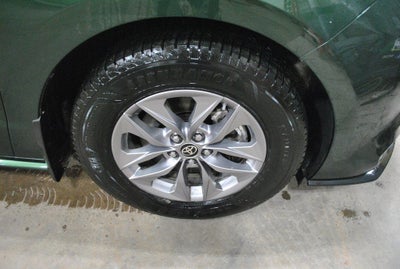 2023 Toyota Sienna XLE 7 Passenger Plus Package FWD