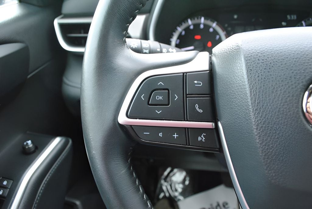 2023 Toyota Highlander XLE 8 Passenger AWD