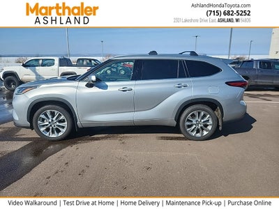 2023 Toyota Highlander Limited AWD 8 Passenger