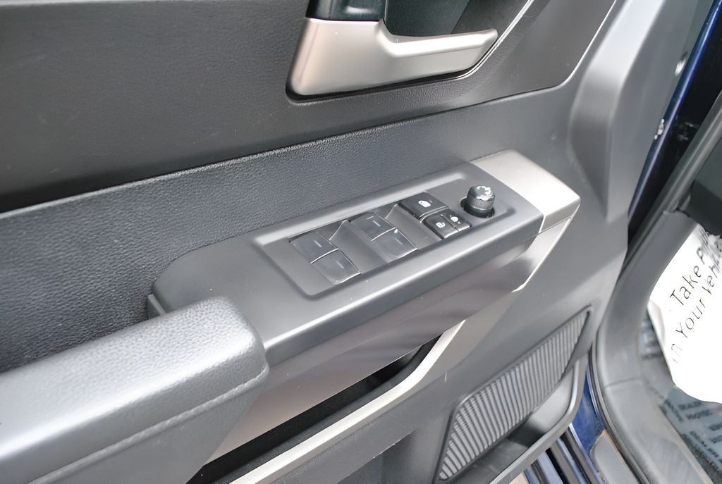 2023 Toyota Tundra SR5 CrewMax 3.4L V6