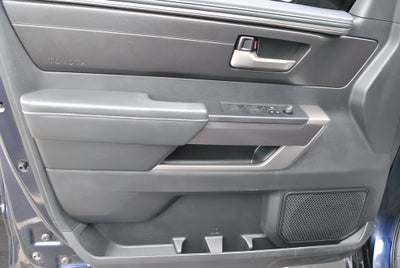 2023 Toyota Tundra SR5 CrewMax 3.4L V6