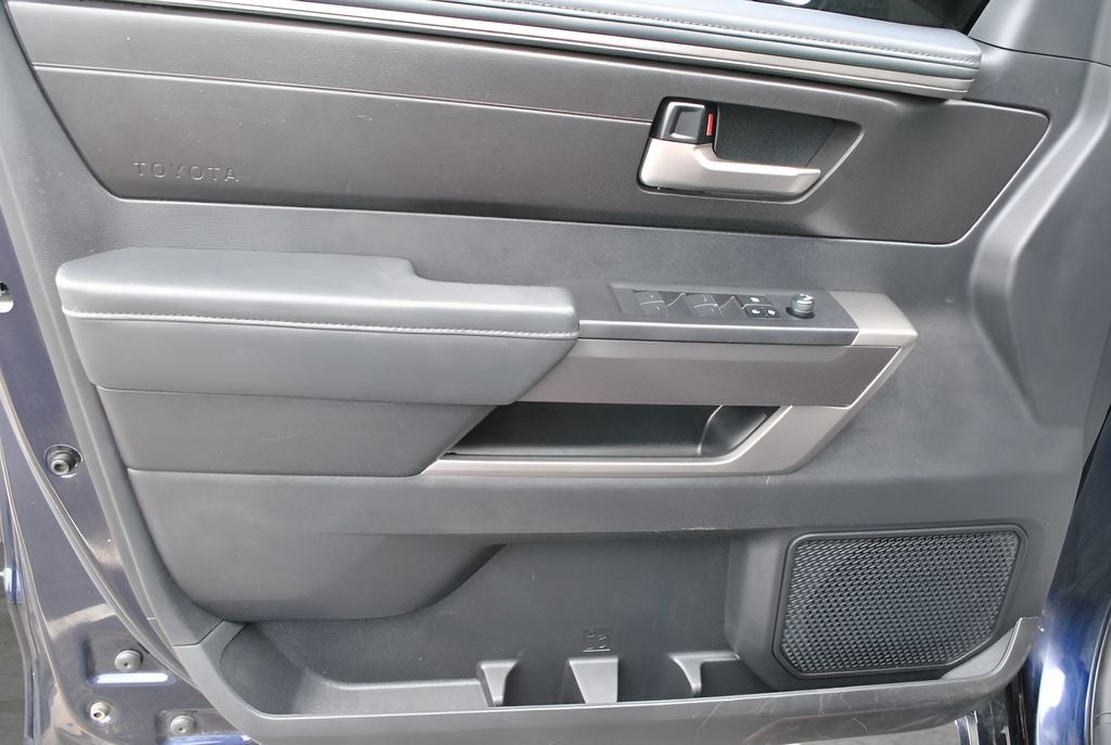 2023 Toyota Tundra SR5 CrewMax 3.4L V6