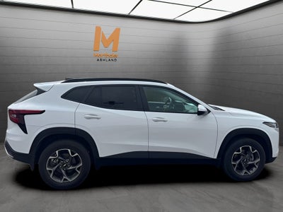 2025 Chevrolet Trax LT FWD